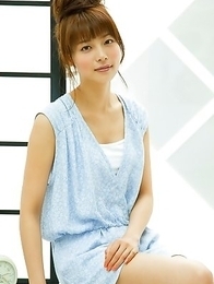 Saki Aibu in blue dress is so sexy doing soap bubbles Saki Aibu in blue dress is so sexy doing soap bubbles