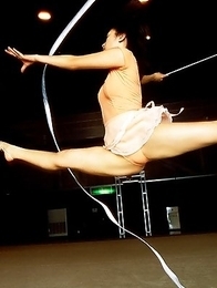 Miki Komori shows grace and flexibility in gymnastics moves Miki Komori shows grace and flexibility in gymnastics moves